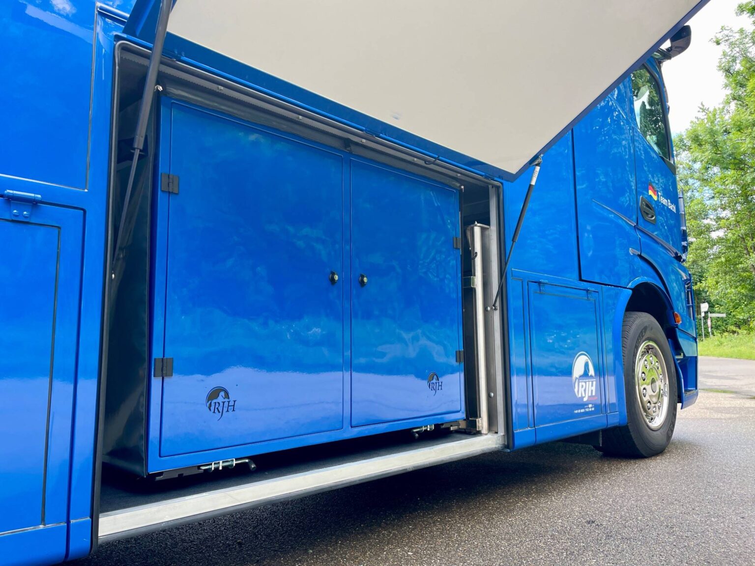 Staufach Sattelschrank RJH Exclusive H6