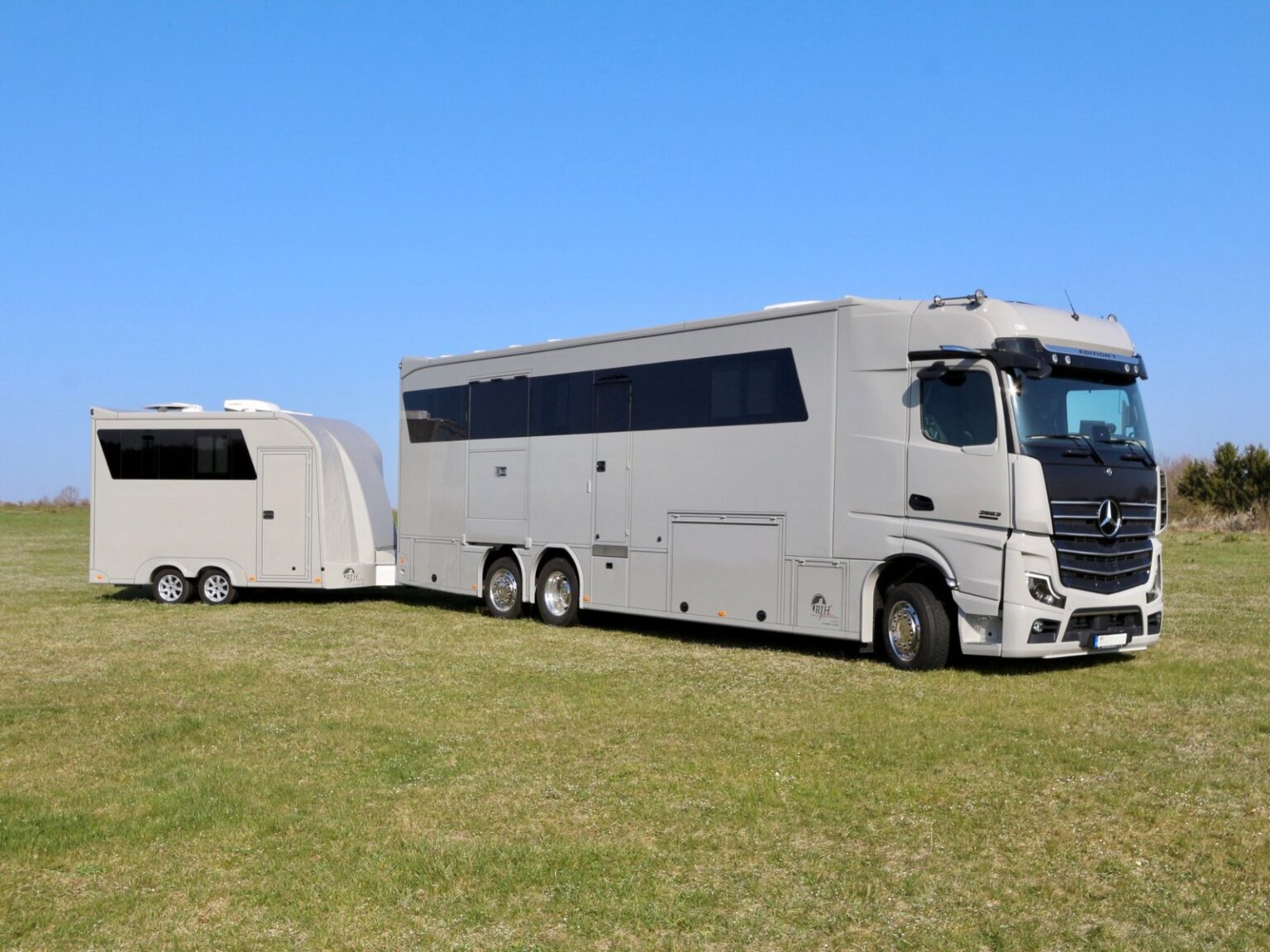 RJH Exclusive H6 mit RJH Trailer