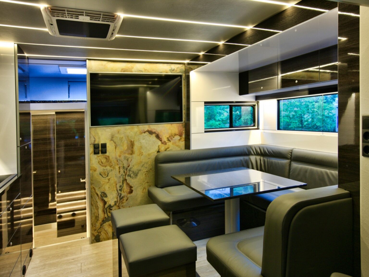 Wohnbereich RJH Exclusive H6