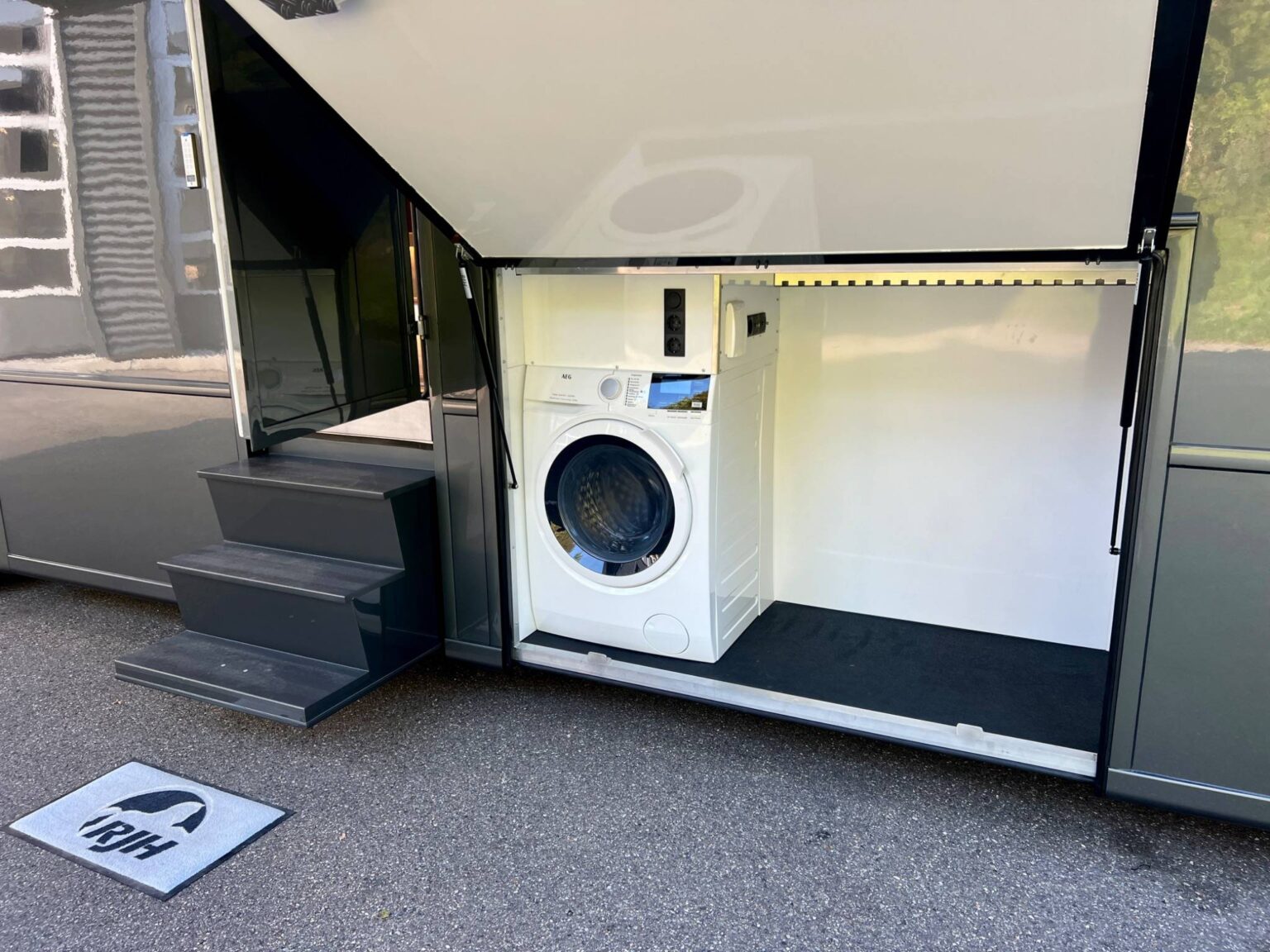 Staufach mit Waschmaschine RJH Exclusive H6