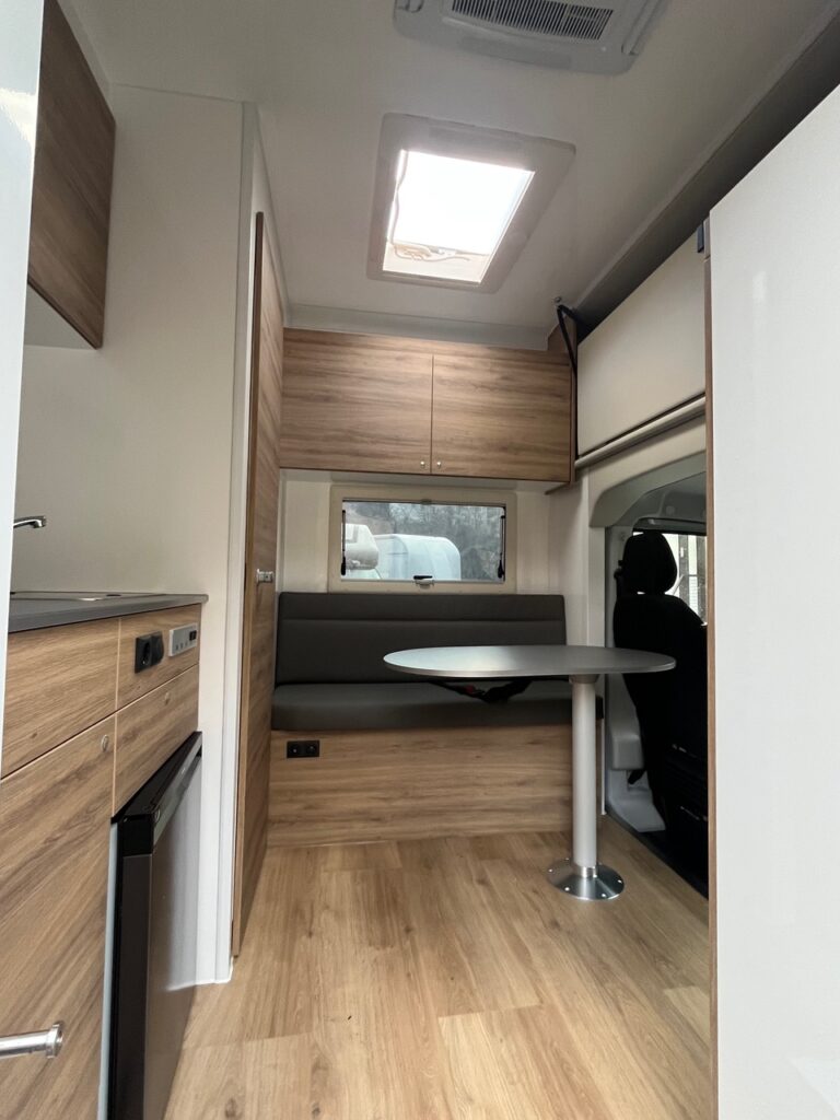 RJH Sport Pro H3 Pferdetransporter für bis zu 3 Pferde mit Wohnkabine - Gebrauchtfahrzeug