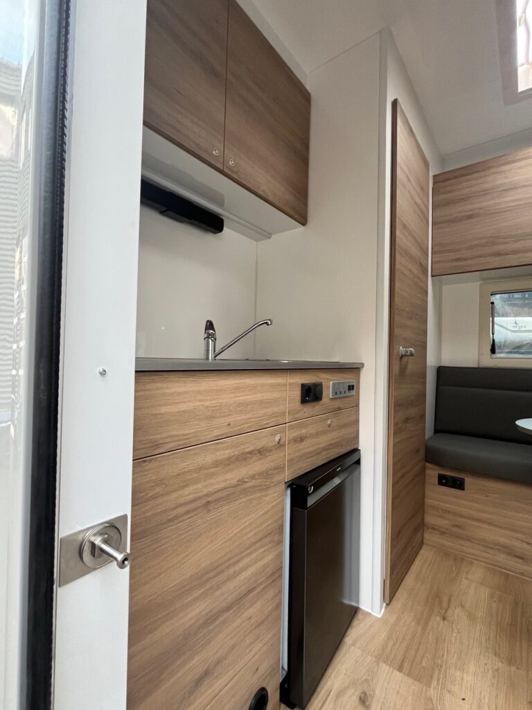 RJH Sport Pro H3 Pferdetransporter für bis zu 3 Pferde mit Wohnkabine - Gebrauchtfahrzeug