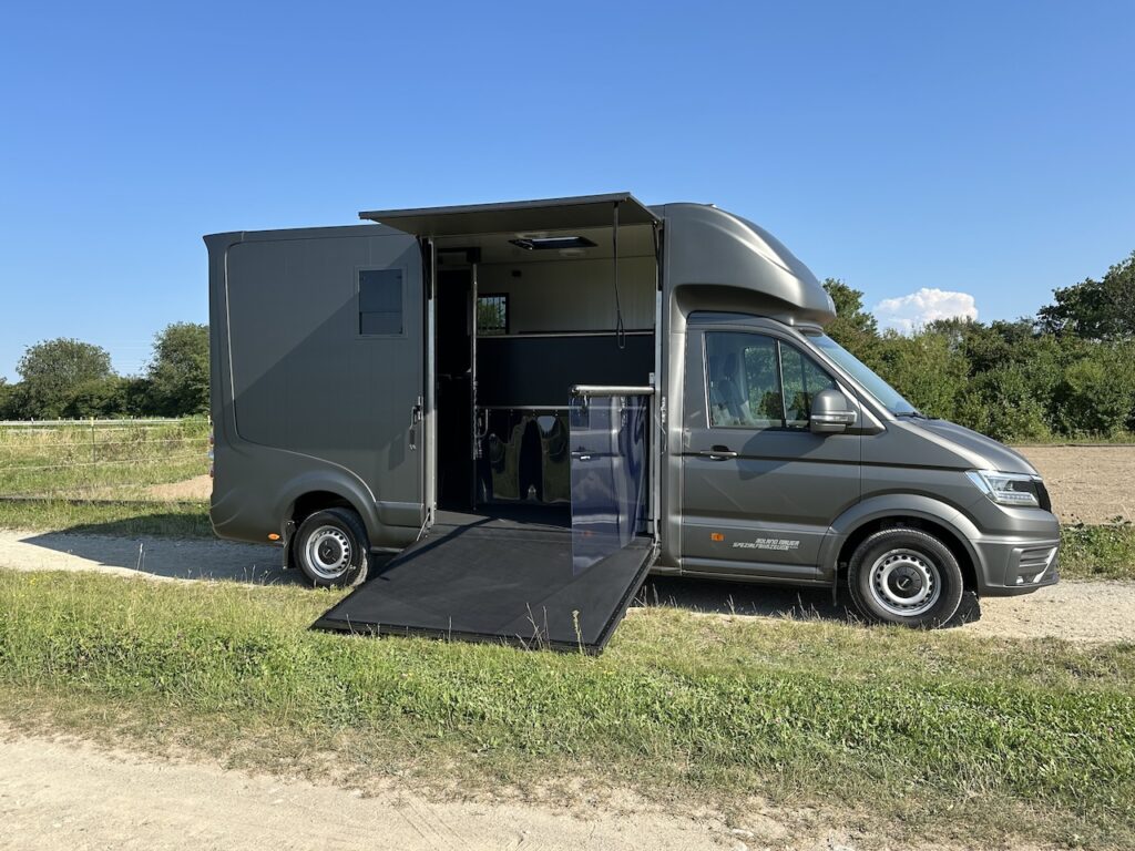 MAN TGE Roelofsen Parados Sport XL 2-Pferdetransporter