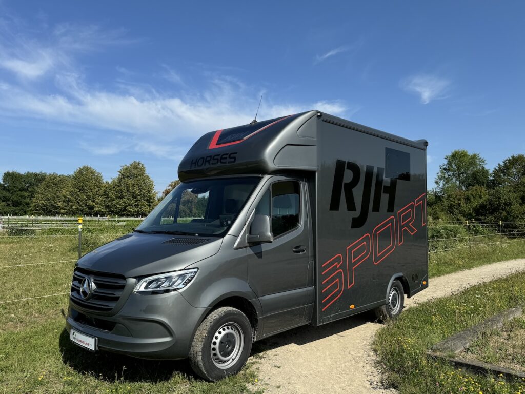 RJH SPORT Mercedes-Benz 419 Sprinter 2-Pferdetransporter