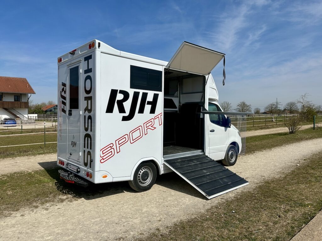 RJH SPORT Mercedes-Benz 419 Sprinter 2-Pferdetransporter