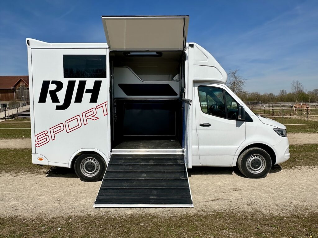 RJH SPORT Mercedes-Benz 419 Sprinter 2-Pferdetransporter