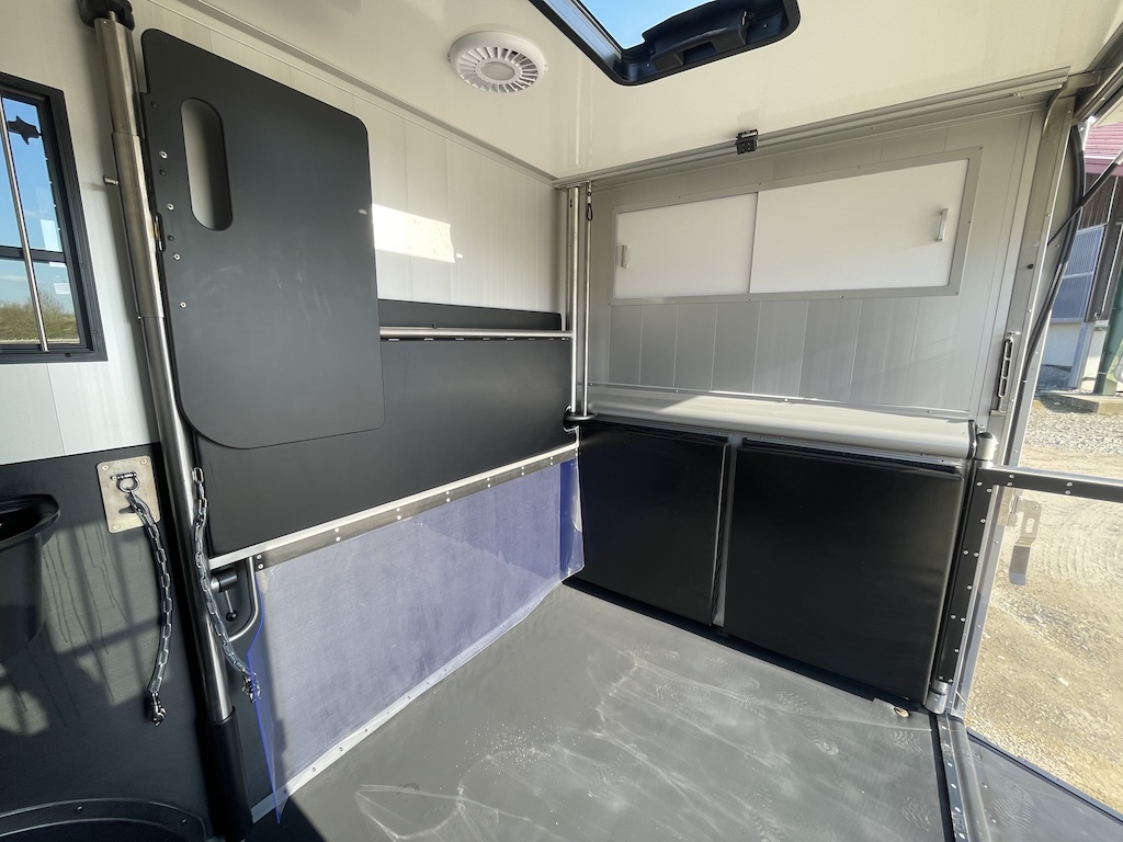 FORD Roelofsen Parados Sport 2-Pferdetransporter