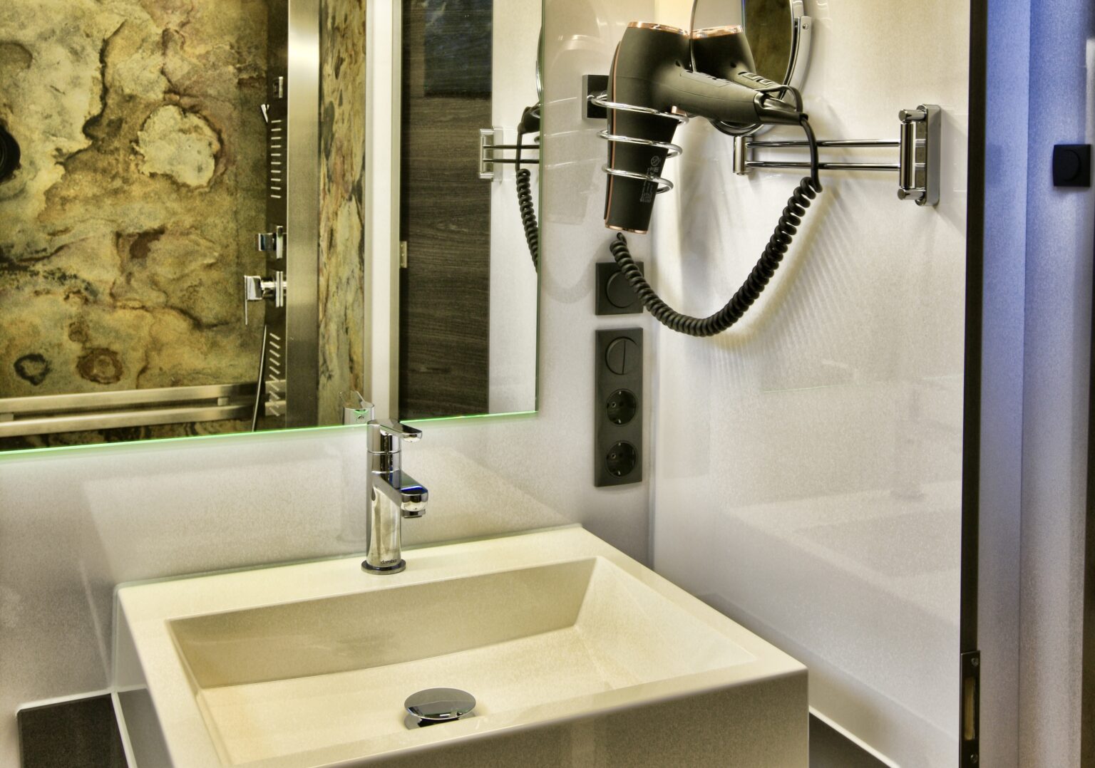 RJH-Badezimmer-Pferdetransporter