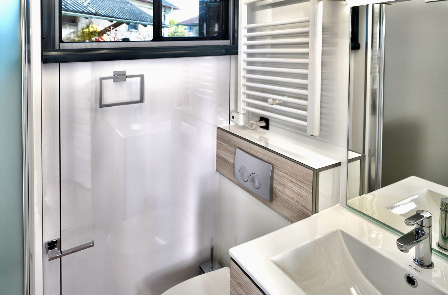 RJH-Pferdetransporter-Badezimmer