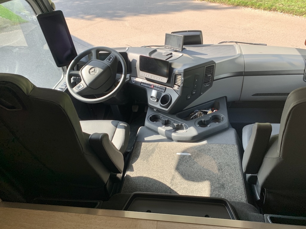 Mercedes-Benz Actros 1835 RJH Exclusive H5 Pferdetransporter