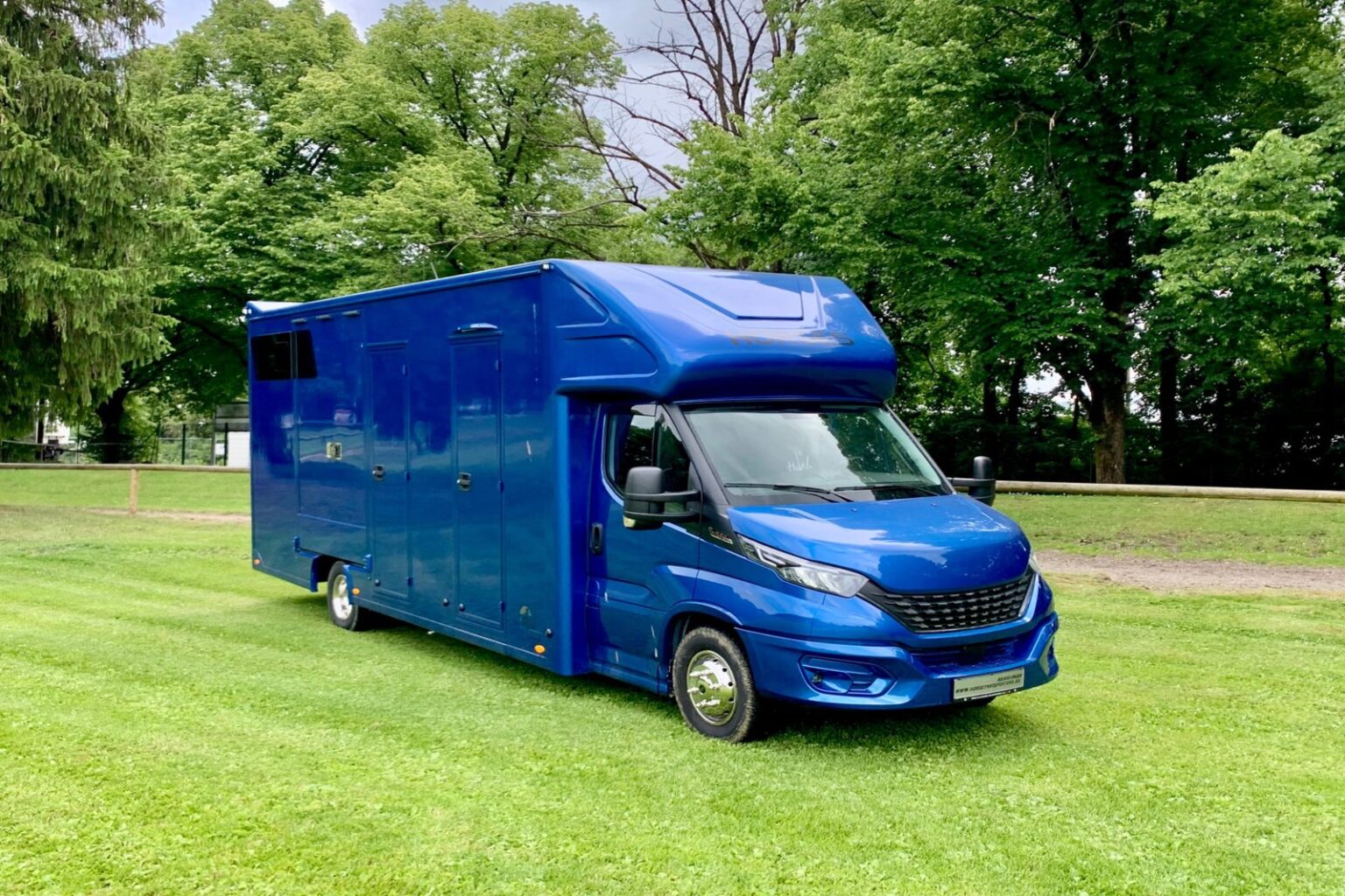 RJH Sport Pro Pferdetransporter