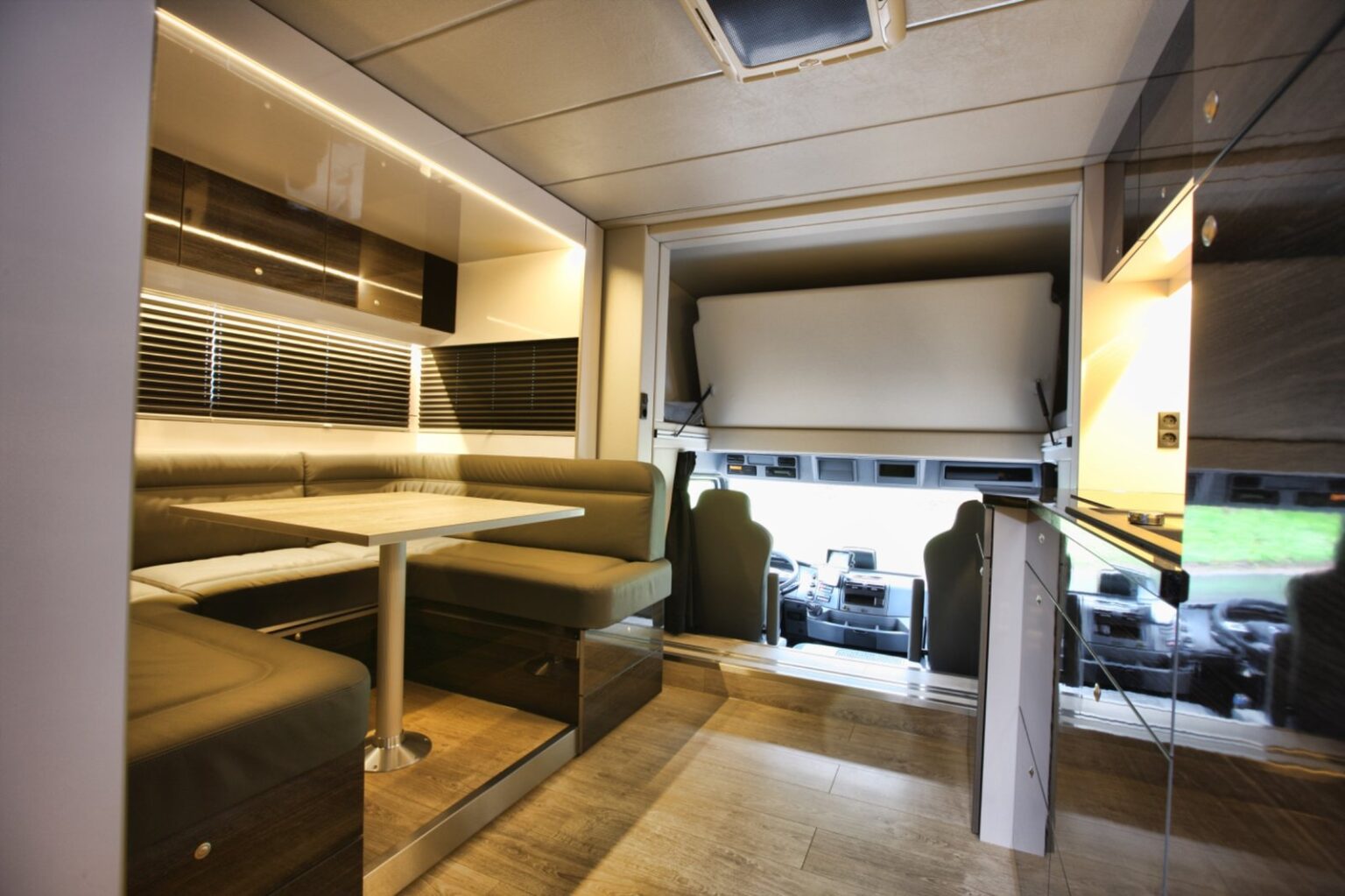 RJH Exclusive H5 Wohnbereich