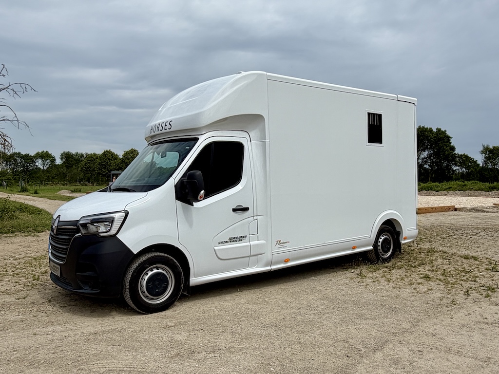 Renault Roelofsen Horse Trailer for 2 horses - latest model - high payload - SPECIAL PRICE