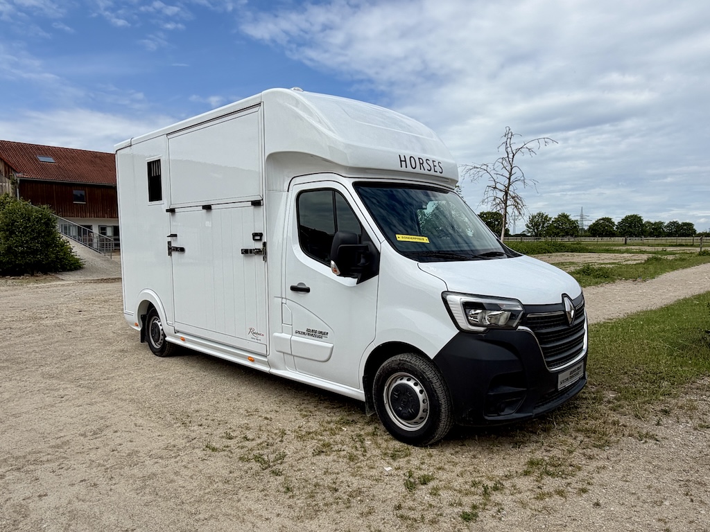 Renault Roelofsen Horse Trailer for 2 horses - latest model - high payload - SPECIAL PRICE