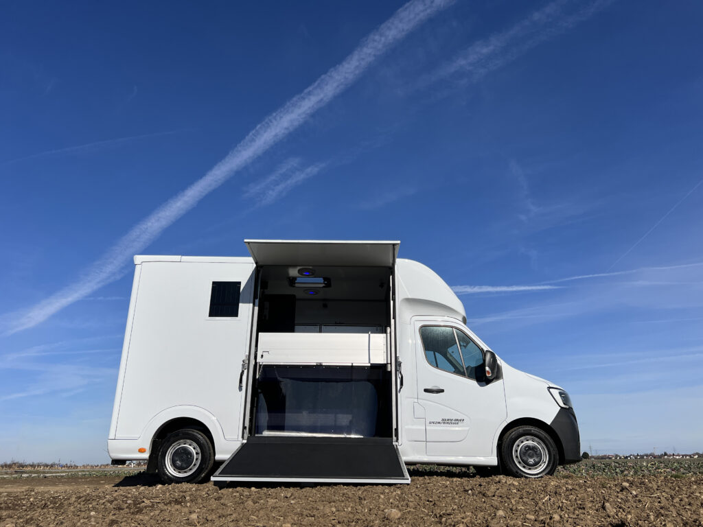 Renault Master Pferdetransporter ROELOFSEN YORSE nur noch 1x vorhanden SONDERPREIS