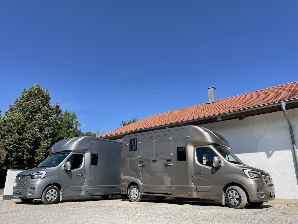 Renault EQUITA 2-Pferdetransporter 5-Sitzer LKW - auf Bestellung