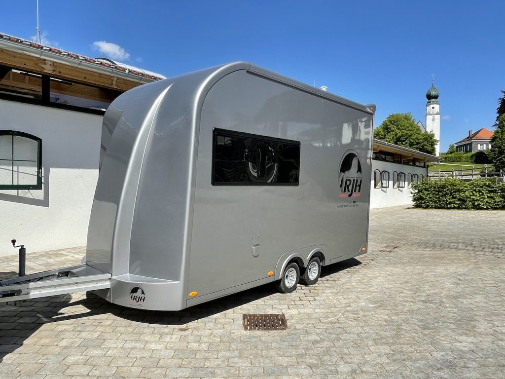 RJH Wohnanhänger mit großer Heckgarage WC Dusche Wohnwagen - Vorführer