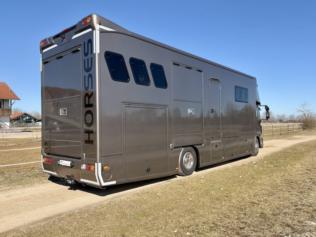 Iveco Eurocargo 160E RJH Ecoline H5 Pferdetransporter Slide-Out 5 Pferde LKW