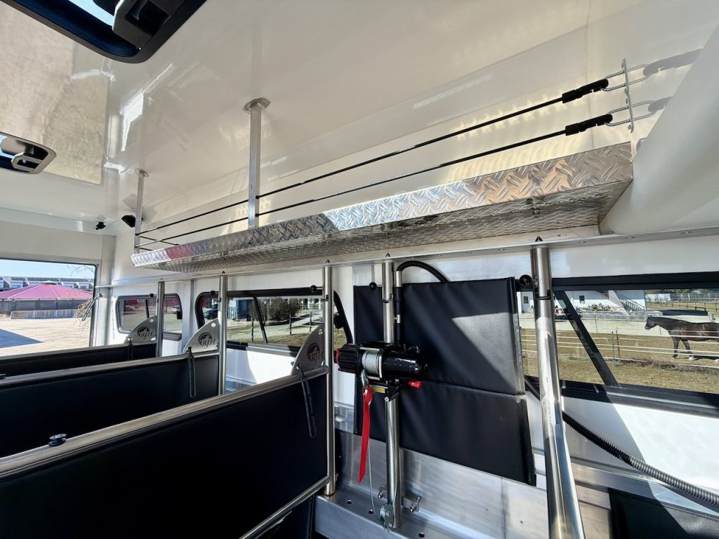 Iveco Eurocargo 160E RJH Ecoline H5 Pferdetransporter Slide-Out 5 Pferde LKW