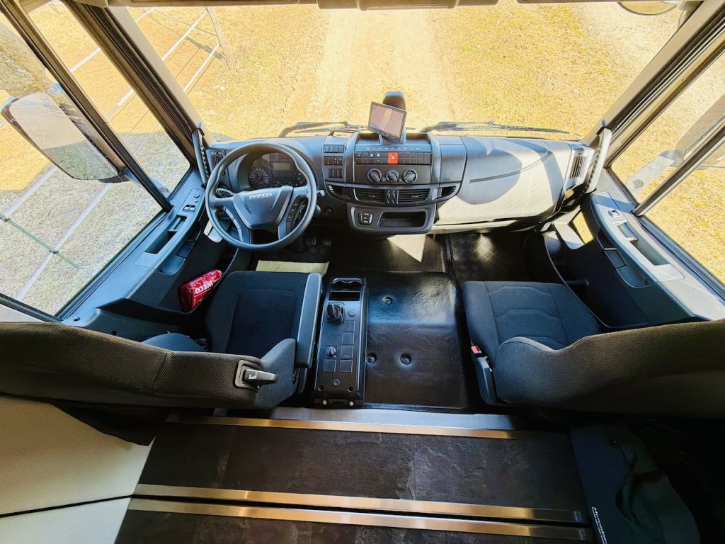 Iveco Eurocargo 160E RJH Ecoline H5 Pferdetransporter Slide-Out 5 Pferde LKW