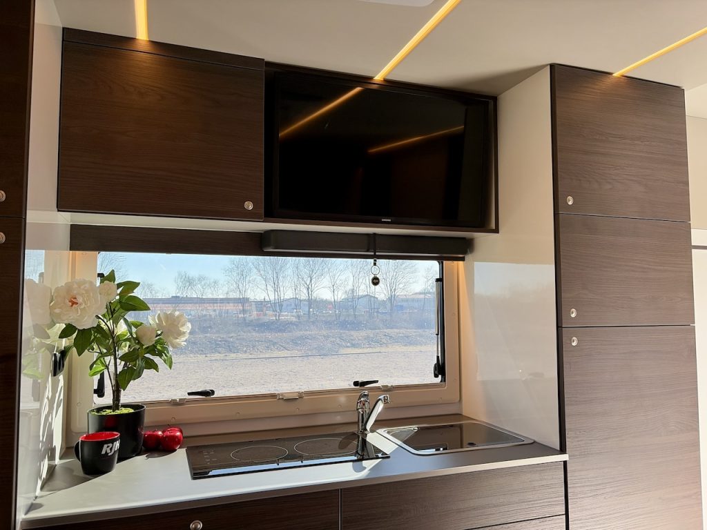 Iveco Eurocargo 160E RJH Ecoline H5 Pferdetransporter Slide-Out 5 Pferde LKW