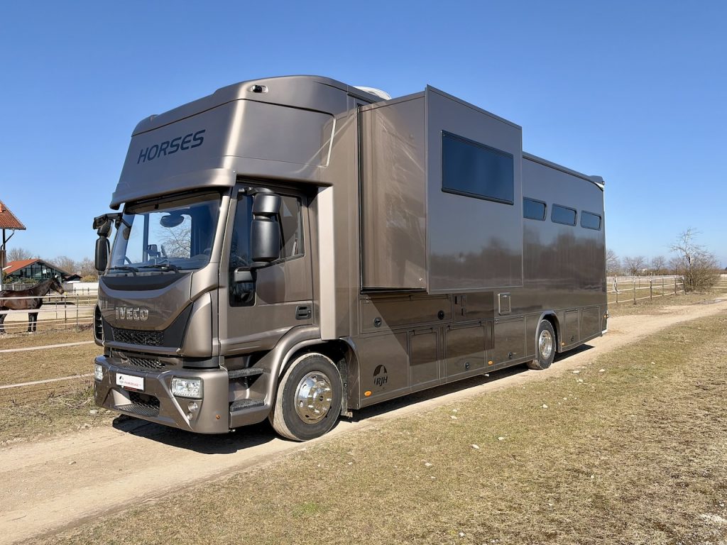 Iveco Eurocargo 160E RJH Ecoline H5 Pferdetransporter Slide-Out 5 Pferde LKW