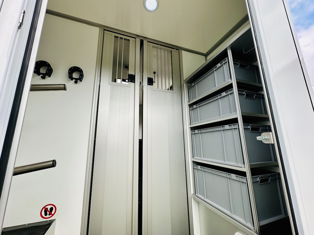 Renault Roelofsen Yorse 2-Pferdetransporter 3,5to. 165PS mautfrei hohe Zuladung LKW NEU