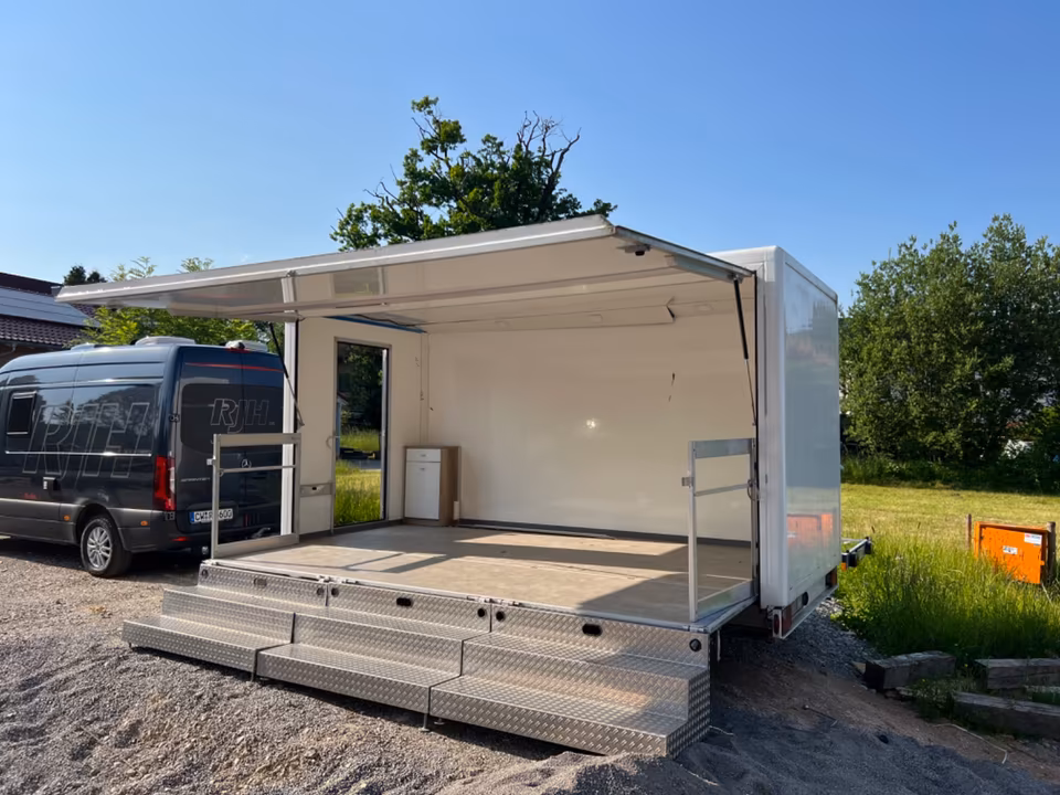 Messeanhänger Steinsberger Promotion Messe Stand klappbar Verkauf