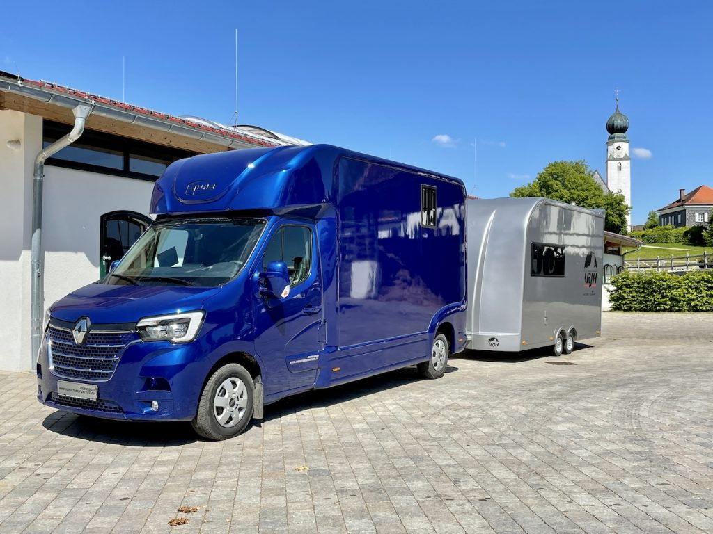 RJH Wohnanhänger mit großer Heckgarage WC Dusche Wohnwagen - Vorführer