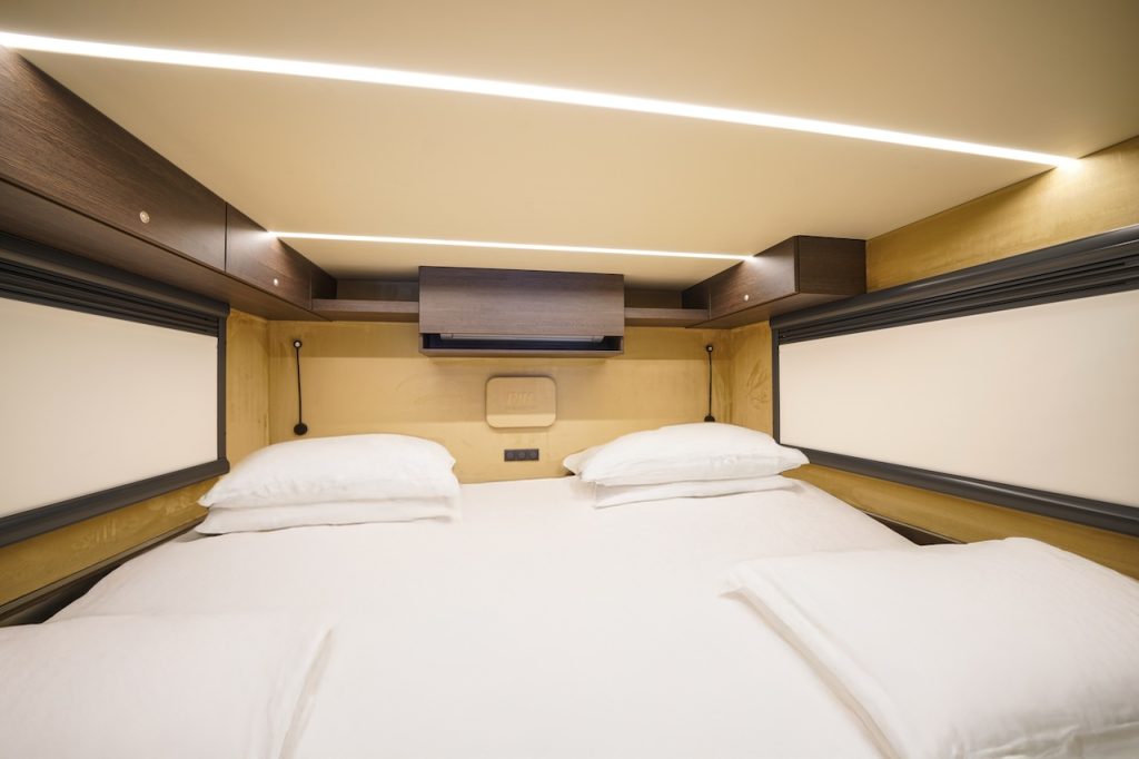 Mercedes-Benz Actros 1846 RJH Excellence Luxus Reisemobil LKW