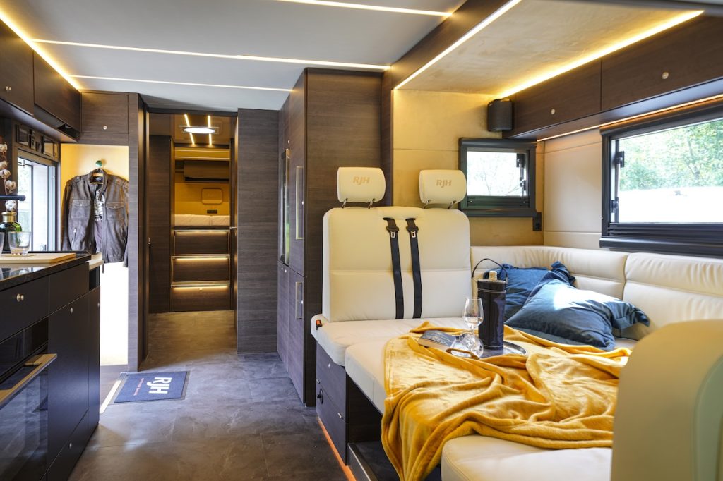 Mercedes-Benz Actros 1846 RJH Excellence Luxus Reisemobil LKW