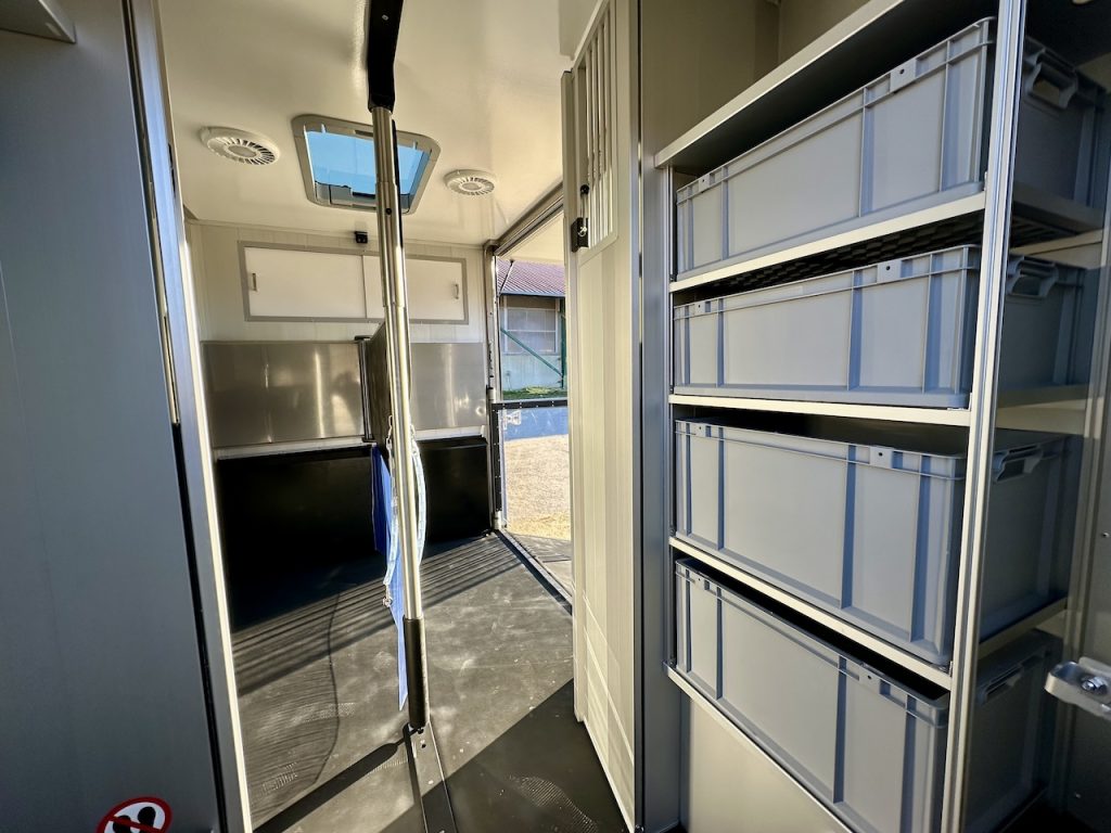 Ford Roelofsen Parados Sport 2-Pferdetransporter - Final Deluxe Edition - Automatik - Sofort verfügbar!