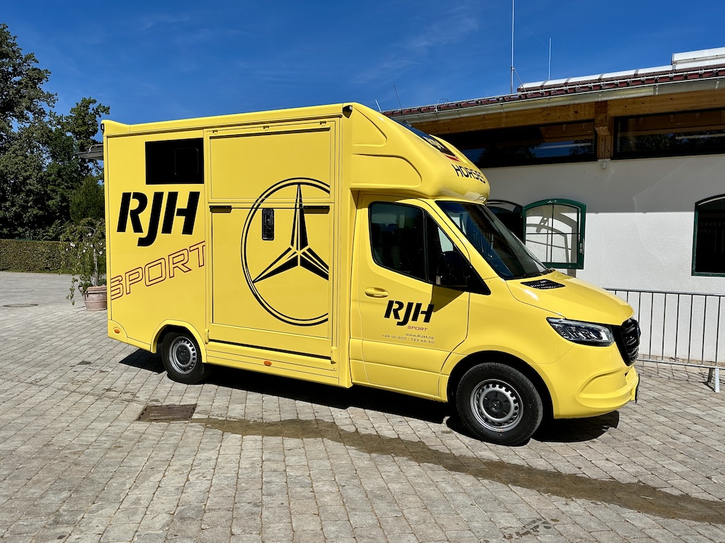 Mercedes-Benz Sprinter 419 CDI RJH Sport 2-Pferdetransporter LKW - neuwertiger Vorführer