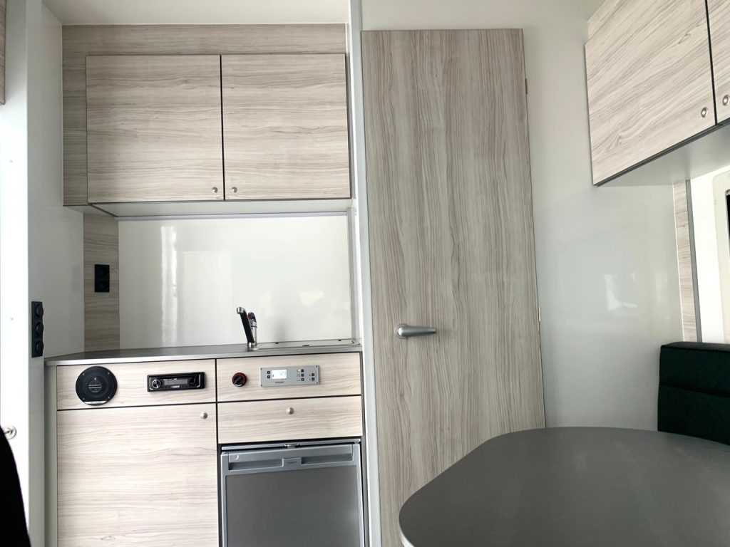 Iveco Daily RJH Sport Pro H2 für 2 Pferde mit Wohnkabine, WC und Dusche - Gebrauchtfahrzeug