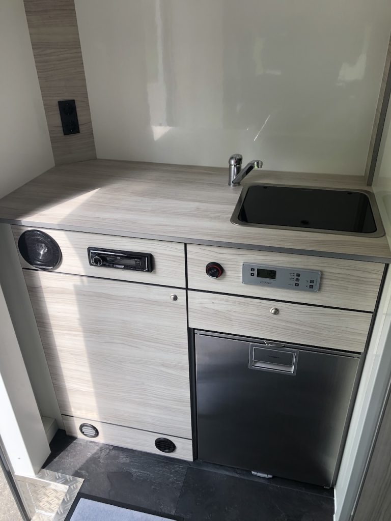 Iveco Daily RJH Sport Pro H2 für 2 Pferde mit Wohnkabine, WC und Dusche - Gebrauchtfahrzeug