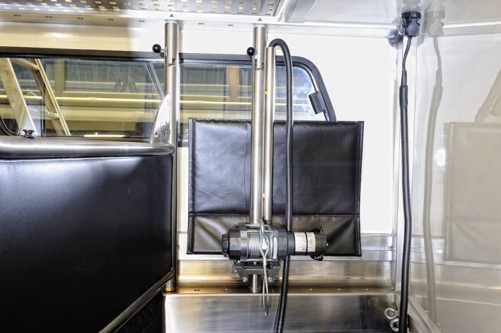 Mercedes-Benz Antos 1836 RJH Pferdetransporter 5-Pferde Slide-Out LKW- Im Kundenauftrag