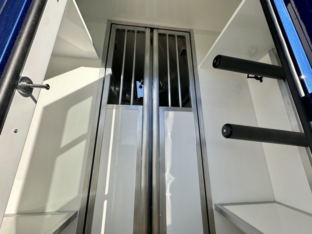 Mercedes-Benz 419 Sprinter 2-PFERDETRANSPORTER RJH SPORT 3,5t 190PS Automatik LKW