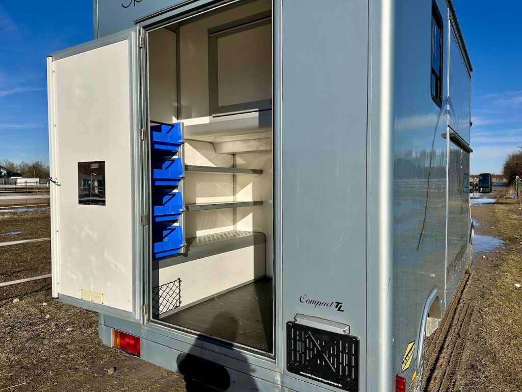 Renault Master Böckmann 2-Pferdetransporter Compact Automatik