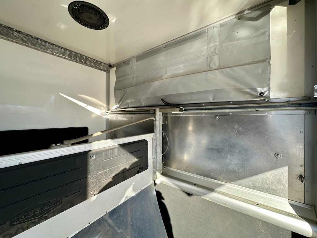 Renault Master Böckmann 2-Pferdetransporter Compact Automatik