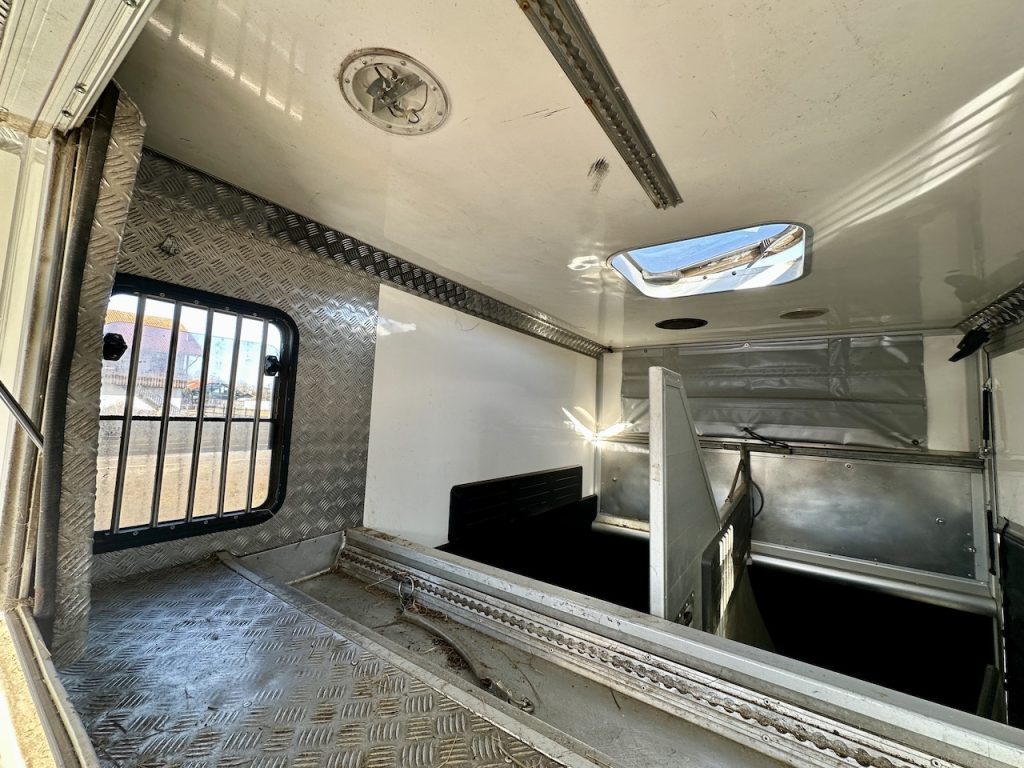 Renault Master Böckmann 2-Pferdetransporter Compact Automatik