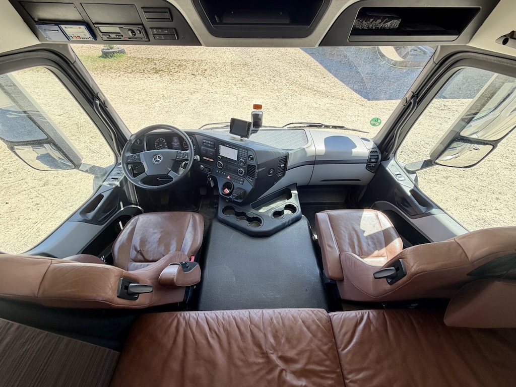 Mercedes-Benz Antos 1836 RJH Pferdetransporter 5-Pferde Slide-Out LKW- Im Kundenauftrag
