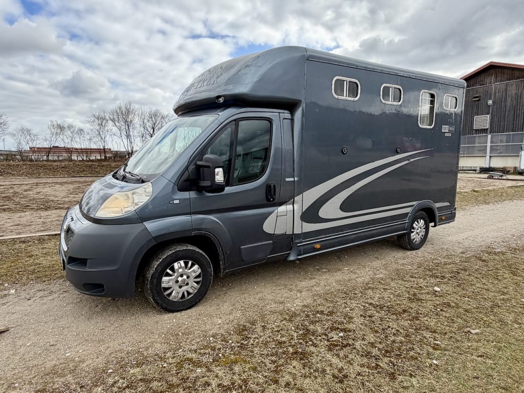 Peugeot Boxer Equitrek Sonic 2-Pferdetransporter LKW - Gebrauchtfahrzeug im Kundenauftrag