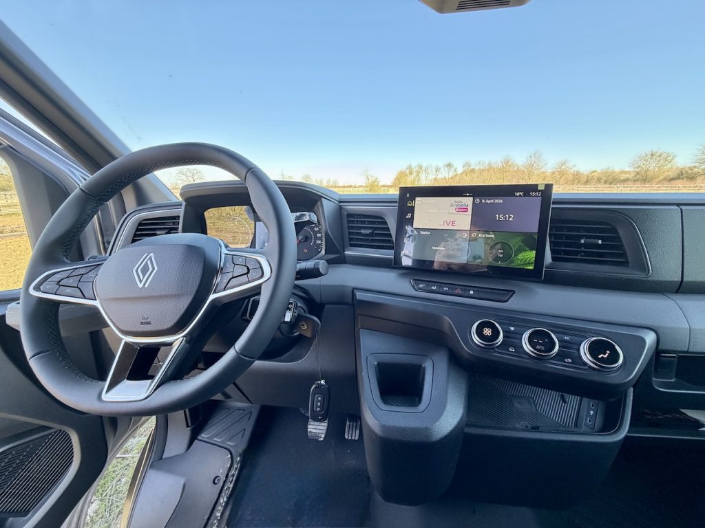 Renault 2-Pferdetransporter 5-Sitzer Hengstausstattung LKW Transporter neues Modell