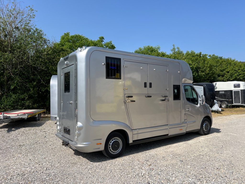 Renault Master EQUITA 2-Pferdetransporter 5-Sitzer Automatik