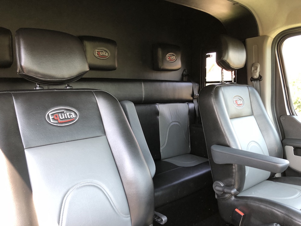 Renault Master EQUITA 2-Pferdetransporter 5-Sitzer Automatik