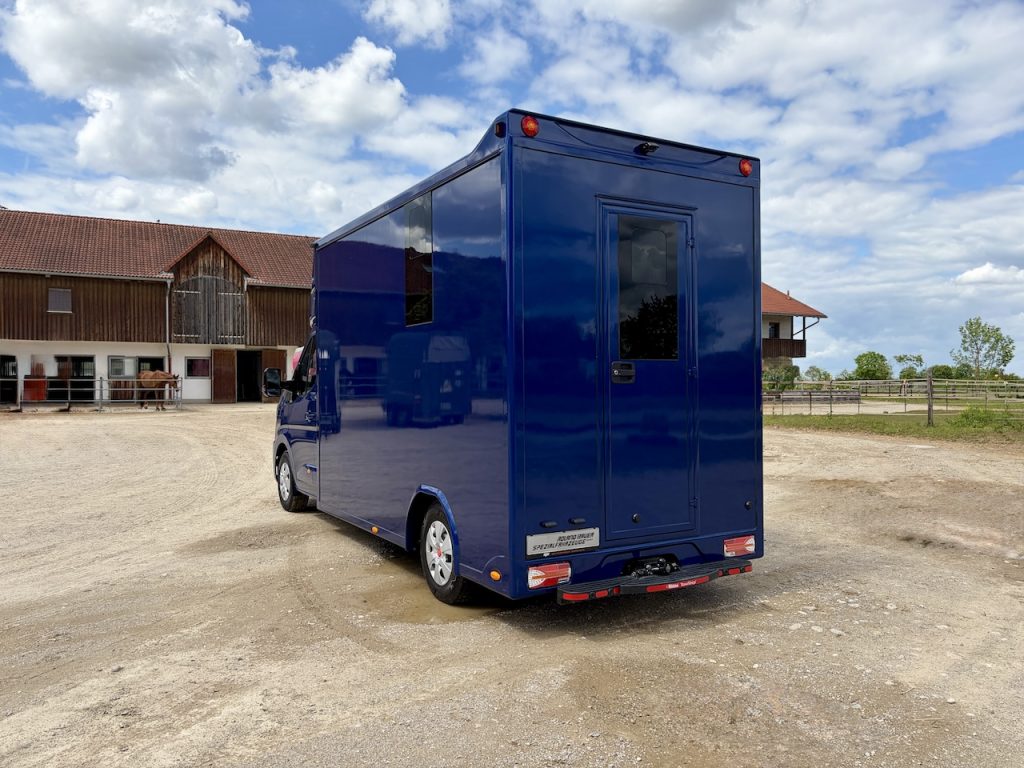 Renault Master RJH Sport 2-Pferdetransporter - neues Modell mit Automatik - sofort verfügbar!