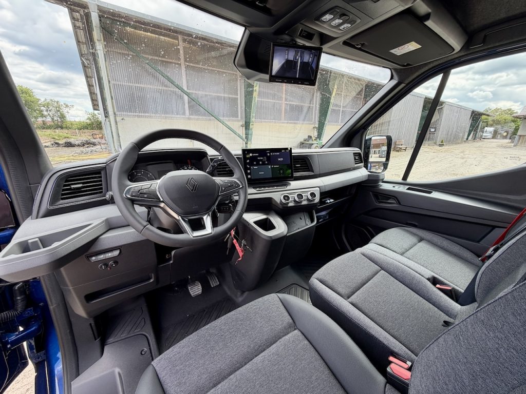 Renault Master RJH Sport 2-Pferdetransporter - neues Modell mit Automatik - sofort verfügbar!