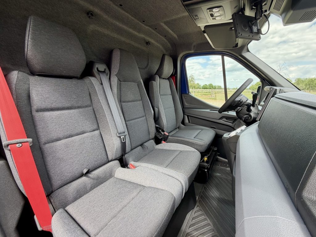 Renault Master RJH Sport 2-Pferdetransporter - neues Modell mit Automatik - sofort verfügbar!