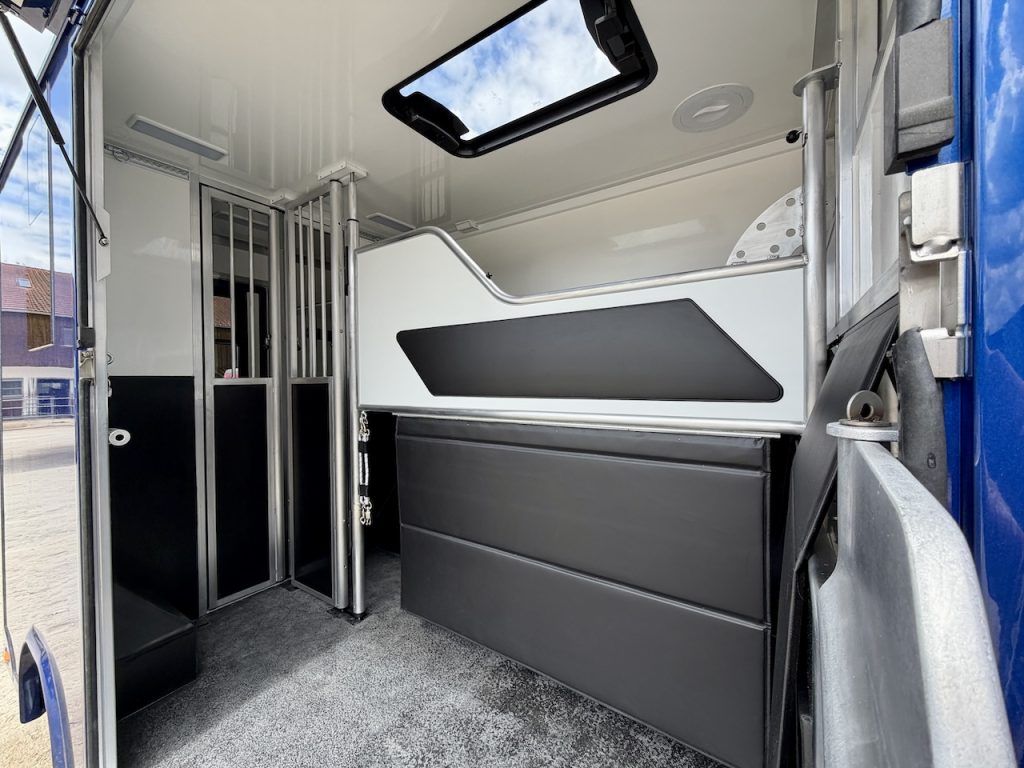 Renault Master RJH Sport 2-Pferdetransporter - neues Modell mit Automatik - sofort verfügbar!