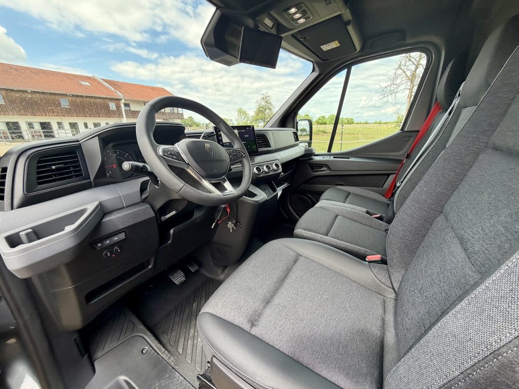 Renault Master RJH Sport 2-Pferdetransporter - neues Modell mit Automatik - sofort verfügbar!